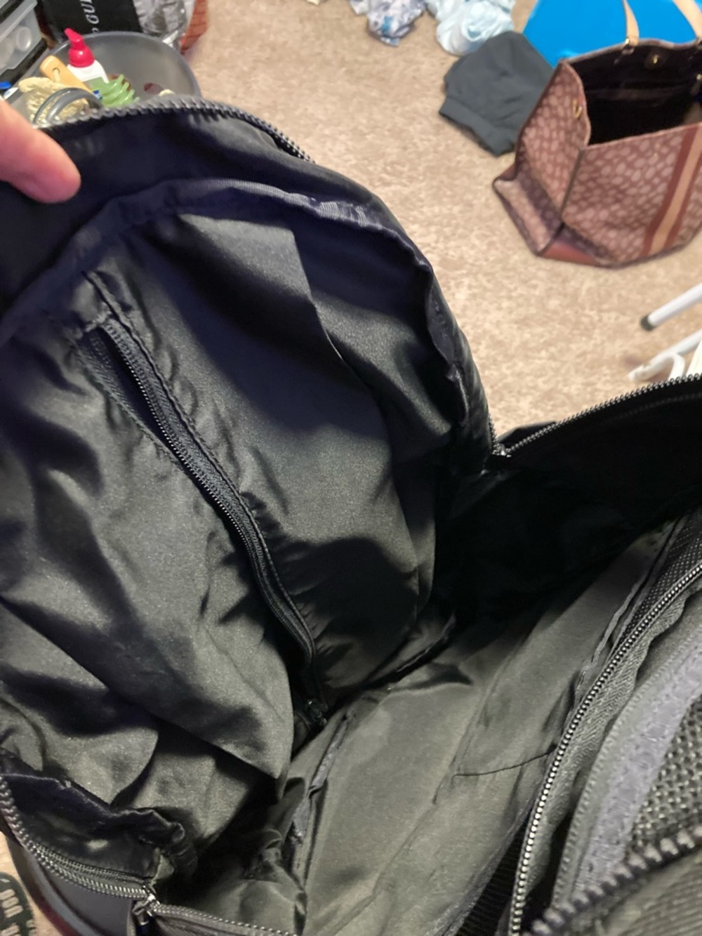 LULULEMON - Black Large Backpack - Picture 7 of 14